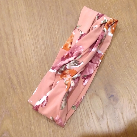 Floral Headband - Picture 1 of 3